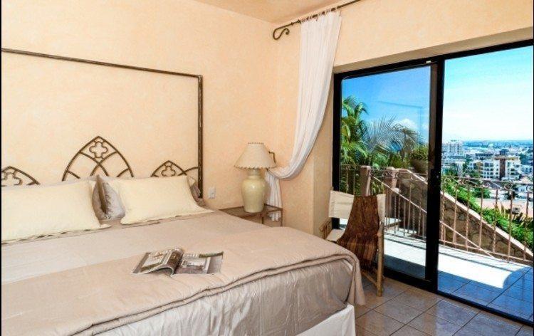 Tita Puerto Vallarta